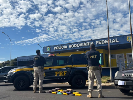 Fiscalização da PRF encontra cocaína escondida em dois veículos