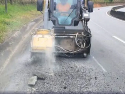 EPR Via Mineira realiza manutenção no pavimento da BR-040 em trecho da Zona da Mata