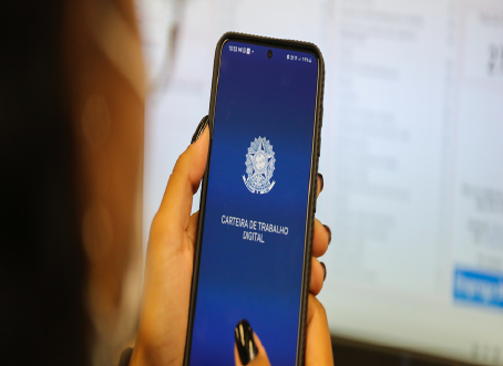 Minas avança e passa da marca positiva de 4 mil empregos formais
