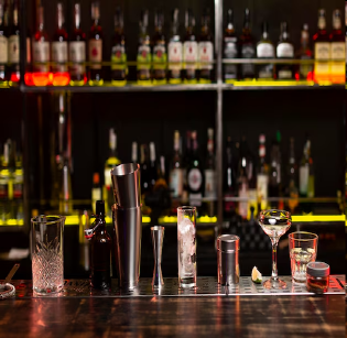 Nova NR-1 passa a exigir gestão de riscos psicossociais em bares e restaurantes até maio de 2026