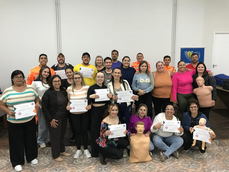 Curso de primeiros socorros forma 23 socorristas da comunidade em Andradas
