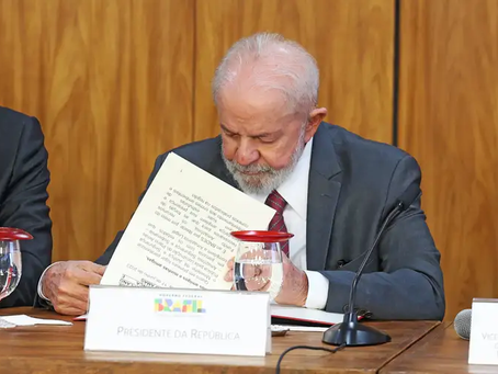 Lula veta projeto que reconhecia estágio como experiência profissional