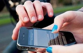 Furtos de celulares superam roubos no Brasil e aumentam preocupação com golpes e prejuízos às vítimas