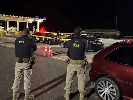 Quatro suspeitos são presos com 2 kg de maconha na rodovia Fernão Dias