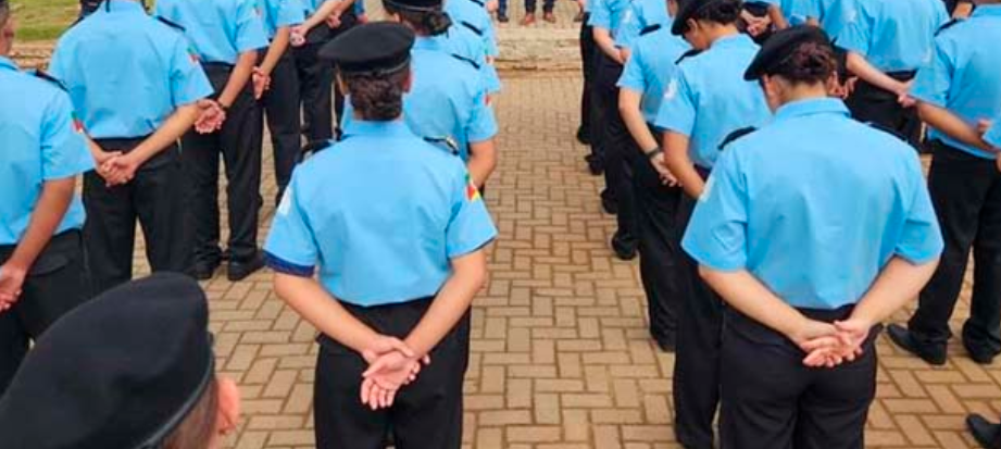 Tribunal de Contas confirma suspensão de escolas cívico-militares a partir de 2026