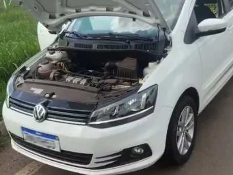 Carro furtado é recuperado e dois são presos na BR-146 em Guaxupé