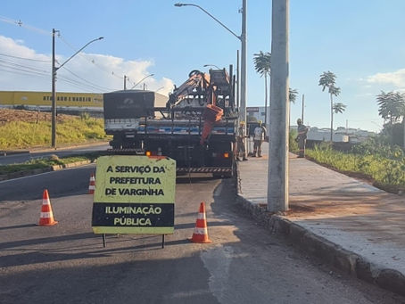 Prefeitura de Varginha inicia obras de iluminação na Avenida Celina Ottoni para melhorar segurança