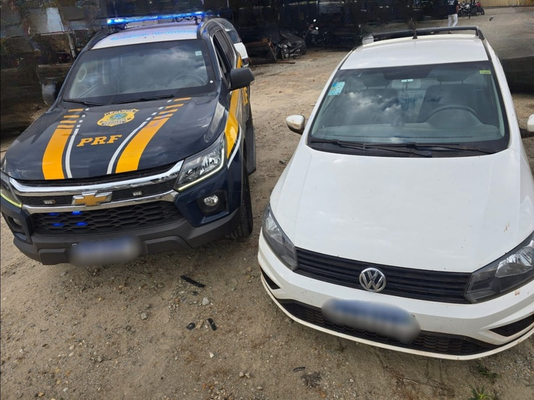 PRF recupera carro roubado e prende suspeito após perseguição na BR-381