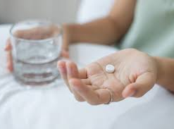 Anvisa manda recolher lote de medicamento para câncer de mama e outros produtos