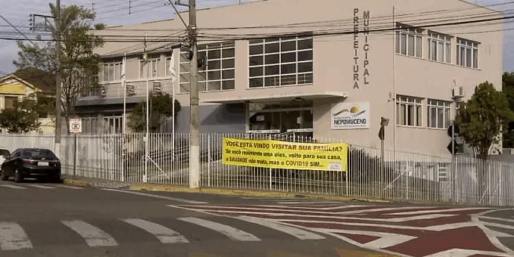 Prefeitura interdita clínica de reabilitação em Nepomuceno por descumprir normas da Anvisa