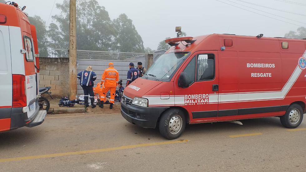 Motociclista fica em estado grave após colidir contra poste em Pouso Alegre