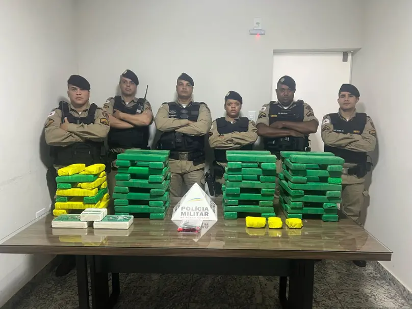 PMMG intercepta carregamento de drogas e prende suspeito durante operação especial