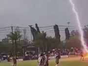 Raio atinge partida de futebol na Tailândia, mata jogador e deixa 12 feridos