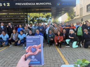 Equipe do Hospital Bom Pastor realiza ação de conscientização sobre doação de órgãos durante encontro de aposentados do Inprev