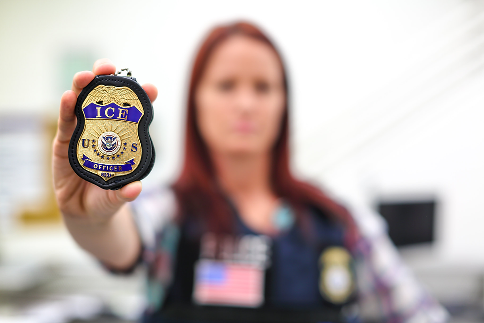 Homem morre durante operação do ICE no Texas após abordagem de agentes de imigração