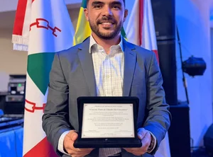 Reitor Felipe recebe título de Cidadão Honorário de São Gonçalo do Sapucaí