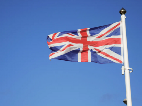 Acidente no Reino Unido: Navio bate em petroleiro, gera incêndio e deixa 32 vítimas