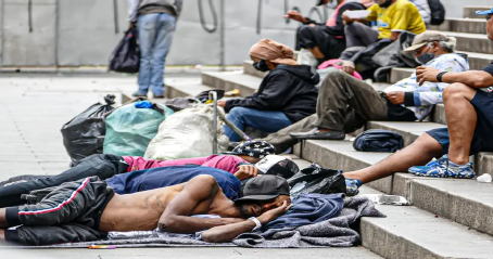 Violência contra pessoas em situação de rua cresce quase 50% em Minas Gerais em 2025