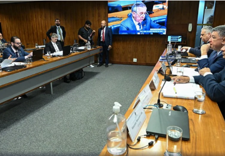 CPMI do INSS cancela reunião após depoentes apresentarem habeas corpus e atestado