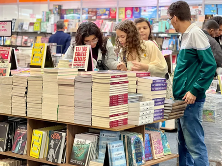 Brasil ganha 3 milhões de novos leitores e livrarias registram aumento nas vendas