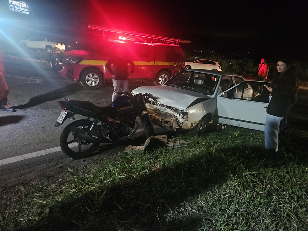 Motociclista fica ferido após colisão com carro na MG-267, em Machado