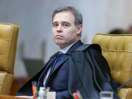 André Mendonça determina que governo Lula apresente dados detalhados sobre gastos com publicidade institucional