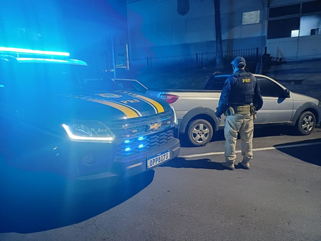 PRF recupera carro com registro de apropriação indébita em Juiz de Fora