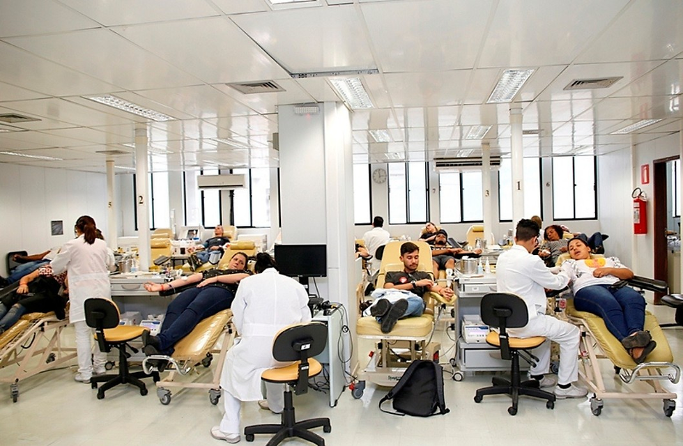 Hemominas testa robô para agendamento de doações e interação com doadores