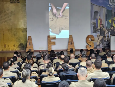 PMMG lança campanha para transformar fardas usadas em apoio a mulheres e jovens vulneráveis