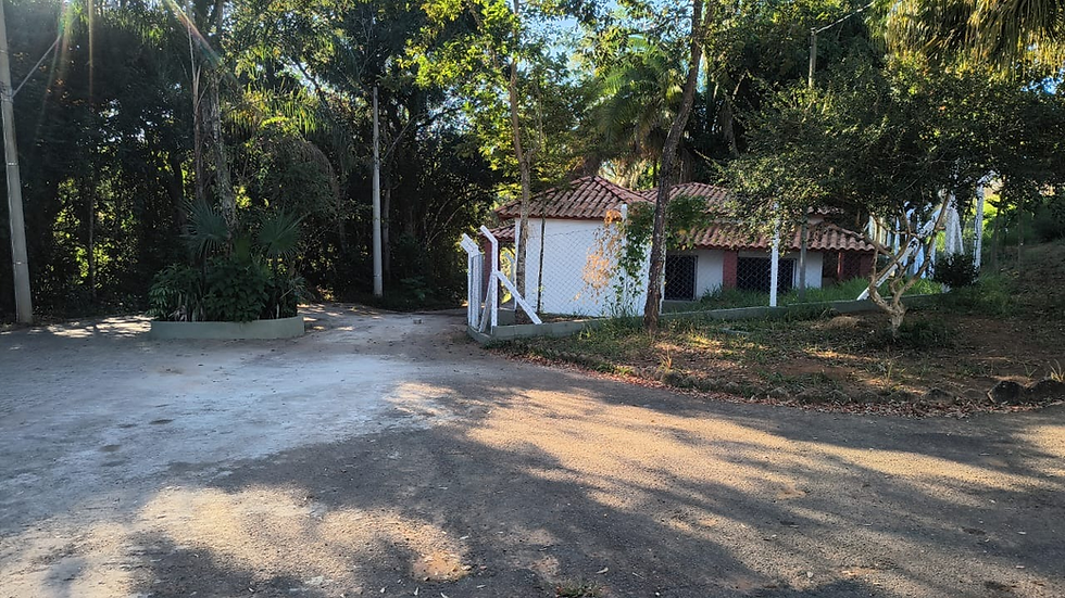 Mutirão de limpeza urbana avança por bairros e espaços públicos de Varginha