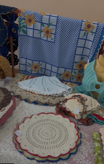 Feira de Artesanato da Assoart reúne criatividade e cultura no Centro de Varginha