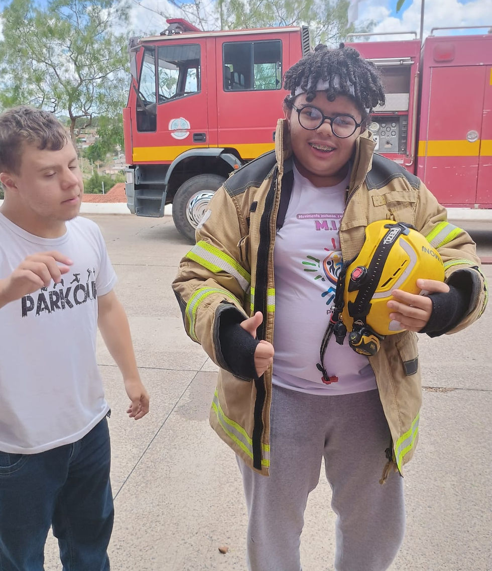 Vinicius Sarto, participante e voluntário do Movimento MIRE, em visita ao CBMMG. Foto: Divulgação