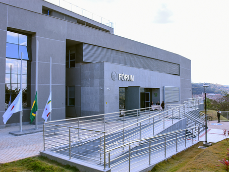 Novo prédio do Fórum de Mateus Leme é inaugurado com destaque para acessibilidade e modernidade