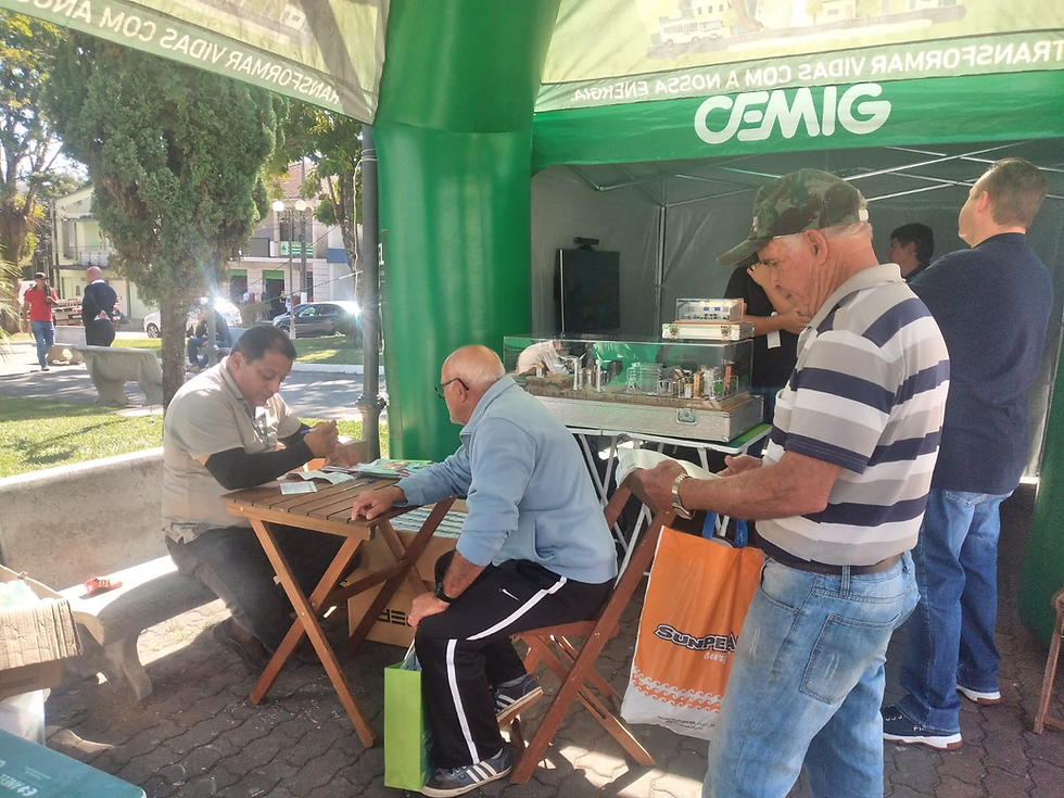 Itamonte recebe agência móvel da Cemig e posto de troca gratuita de lâmpadas