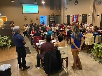 Happy Hour Empresarial da Abrasel reúne empresários do setor gastronômico em Varginha