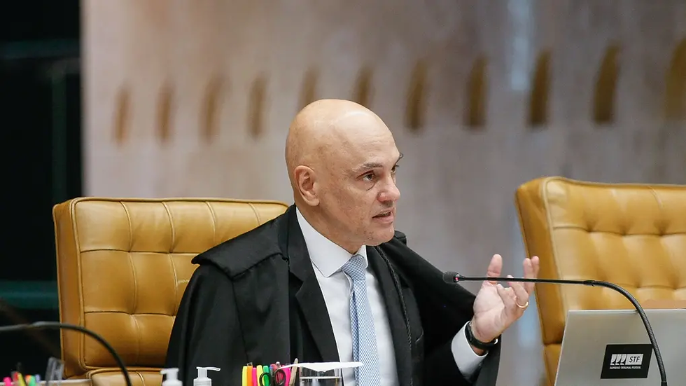 Moraes amplia para 1 km área de restrição de drones na casa de Bolsonaro