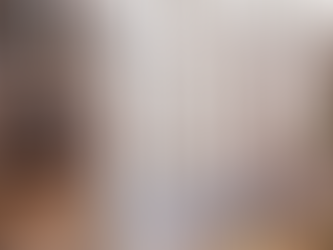 Justiça barra obra que avançou sobre calçada em desacordo com Plano Diretor