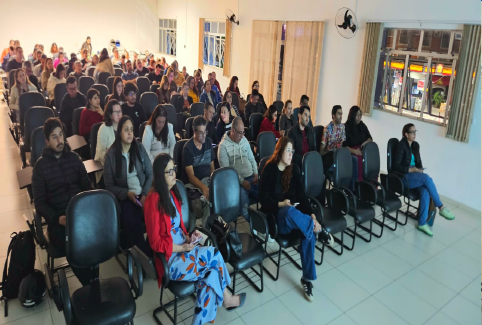 Prefeitura de Varginha promove encontro de formação continuada e fortalece práticas pedagógicas na rede municipal de ensino