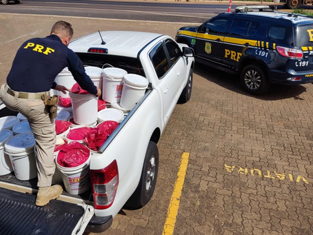 Carga ilegal de agrotóxicos é interceptada na BR-050 e motorista é detido pela PRF