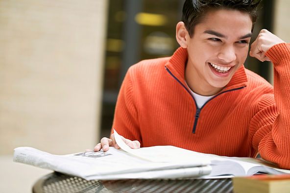 Estudiante feliz