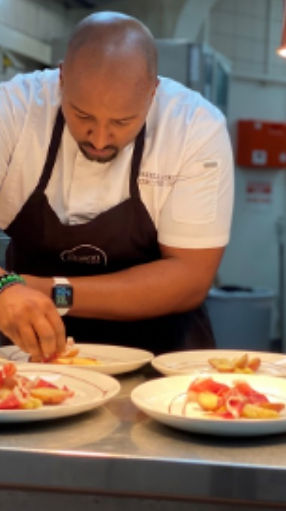 912022-Master-Chef-Wendell-Lawrence-from-Ocean-Lounge-Holland-House-Hotel-940x675_edited.j