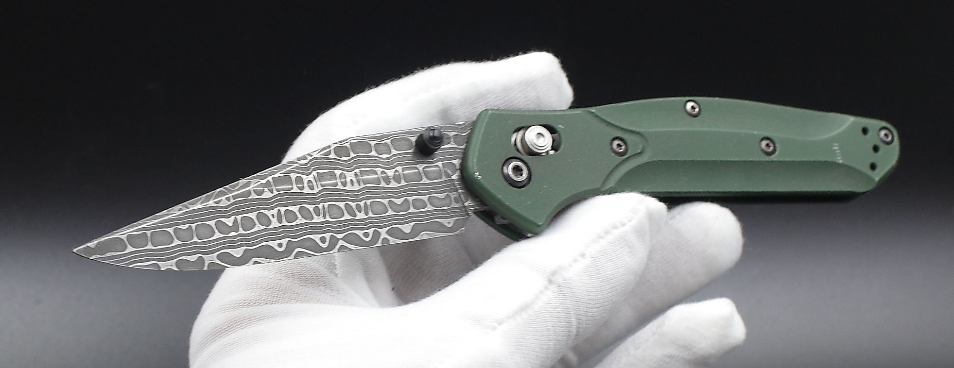 Green Iguana - 940 Benchmade Osborne with Iguana Dama blade - complete knife