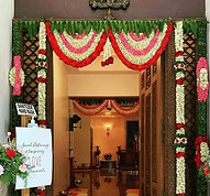 Pin by Sashi Devon on Decors _ Housewarming decorations, Home flower decor, Home wedding d
