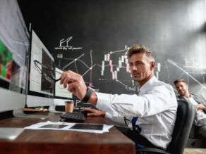 Conoce qué es Day Trading y cómo aplicarlo correctamente 💻📊