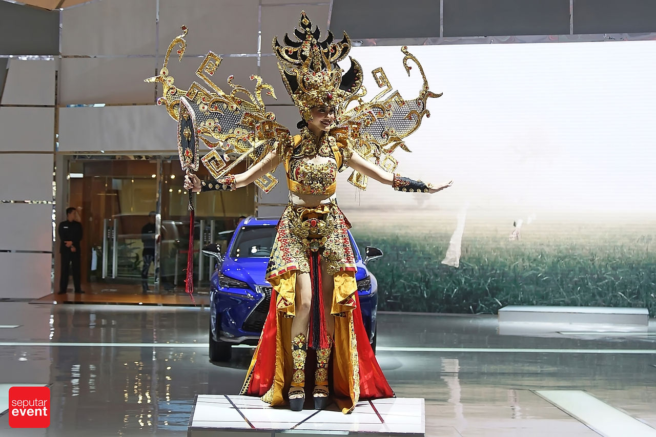 parade-budaya-nasional-lexus-giias2016 (13)