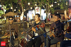 5000 Alumni UII Pulang Kampus 2015.JPG