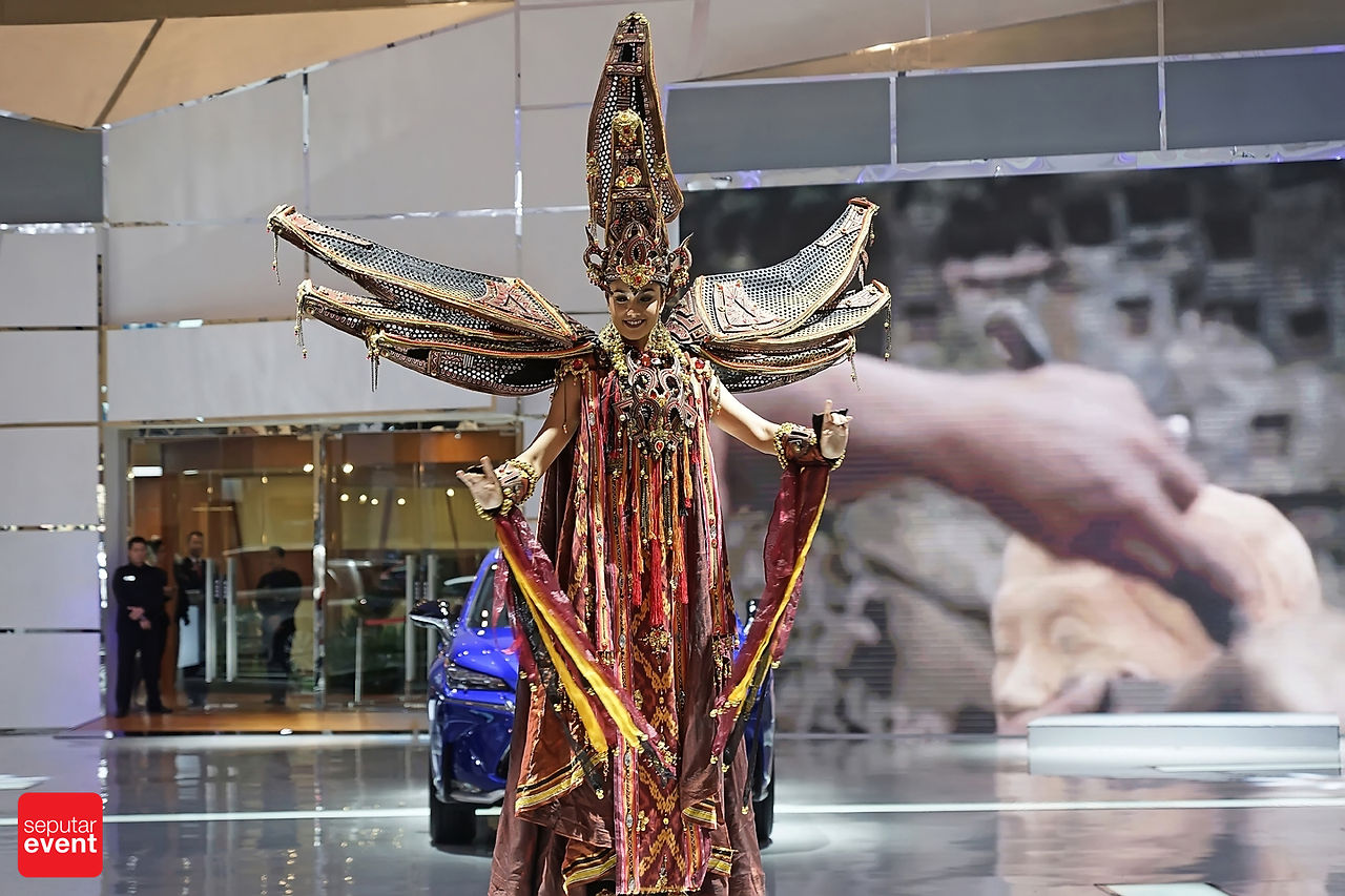 parade-budaya-nasional-lexus-giias2016 (12)