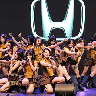 JKT48 Tebar Keceriaaan di GIIAS 2016