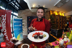 Cooking Class with Celebrity Chef 2015 (75).JPG