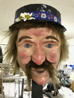 Maske in Arbeit